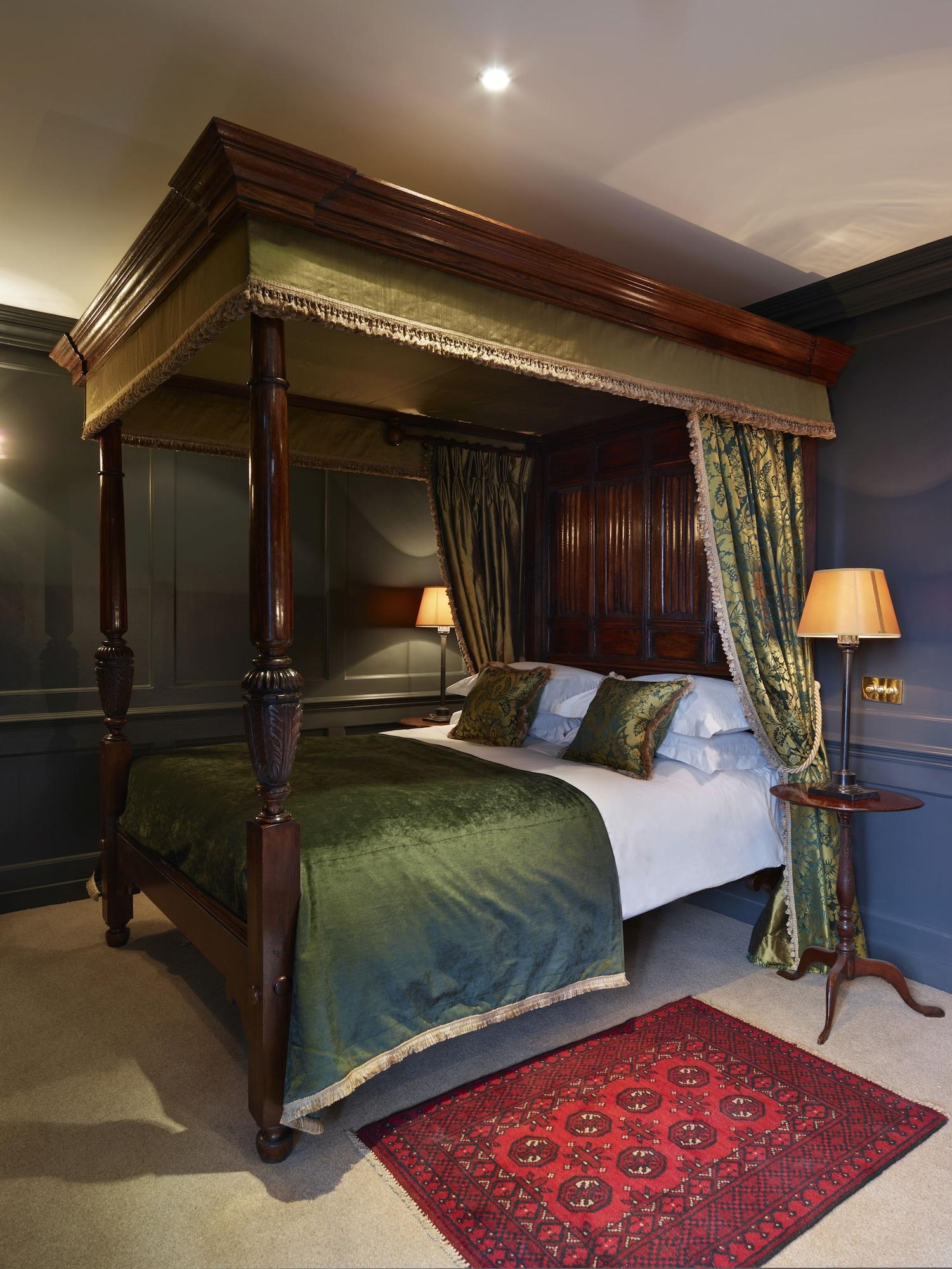 แบตตี แลงลีย์ Hotel ลอนดอน ภายนอก รูปภาพ A bedroom at the hotel