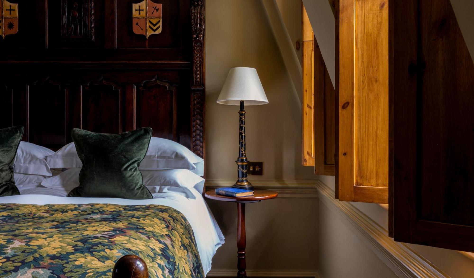 แบตตี แลงลีย์ Hotel ลอนดอน ภายนอก รูปภาพ A bedroom at the hotel
